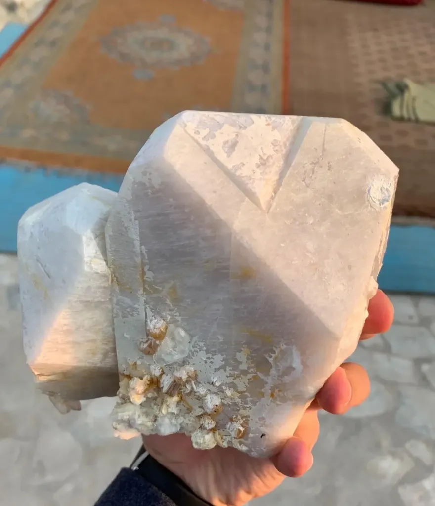 Huge Size Twinned Microcline Feldspar combine Fluorescent Apatite and Quartz Specimen from Pakistan - image 8