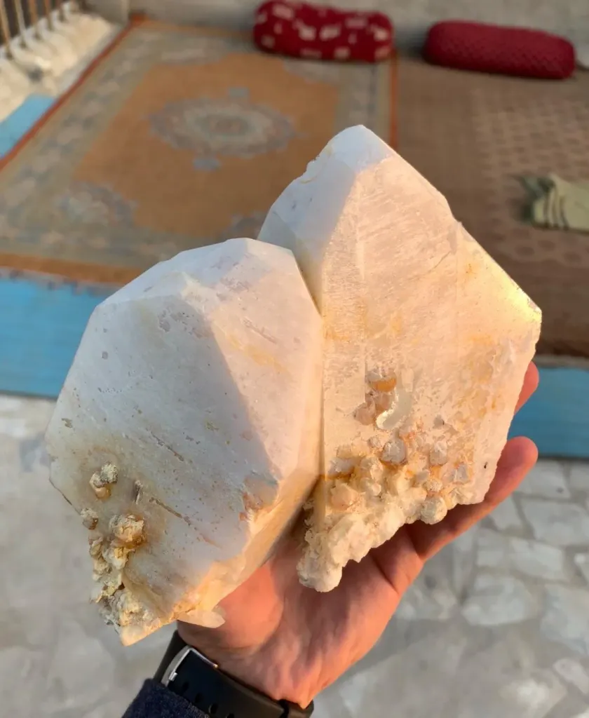 Huge Size Twinned Microcline Feldspar combine Fluorescent Apatite and Quartz Specimen from Pakistan - image 5