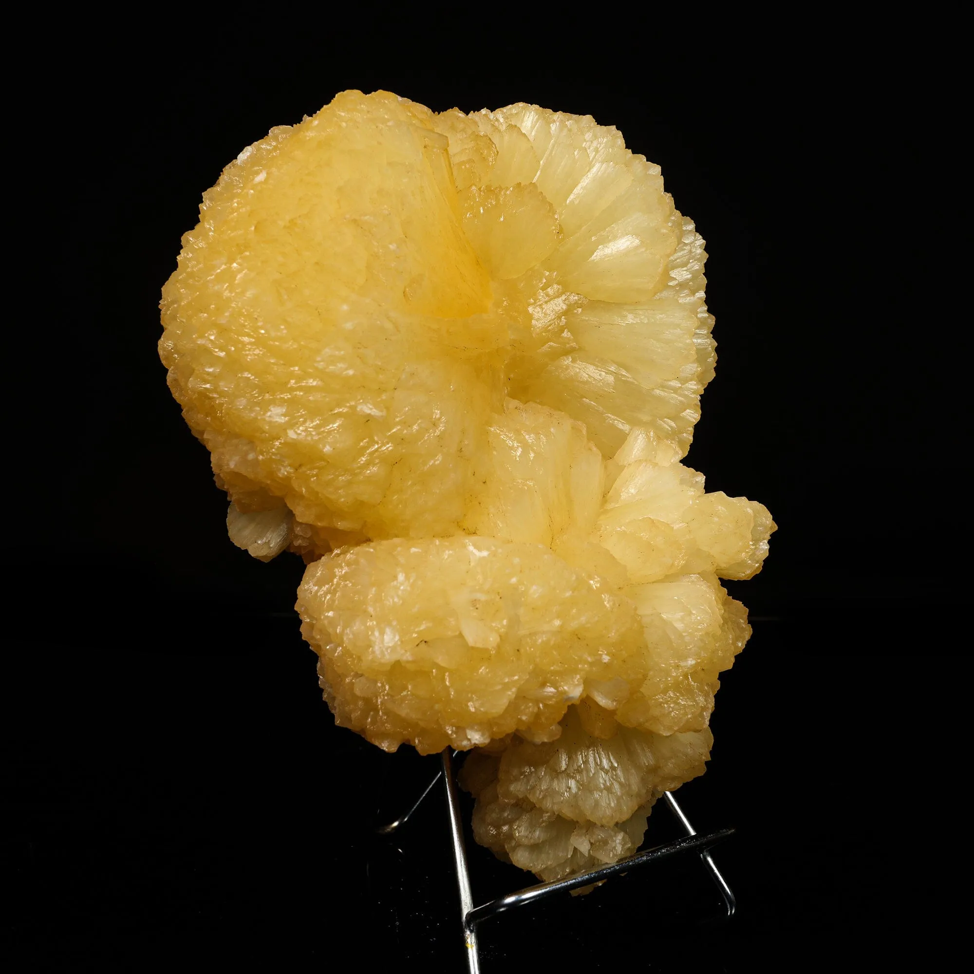 Huge Stilbite 'Bow-Tie' Natural Mineral Specimen - image 3