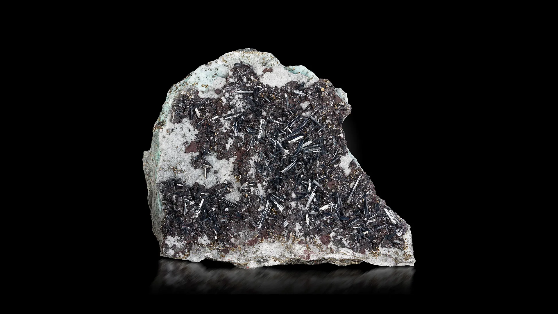 Hutchinsonite - image 1