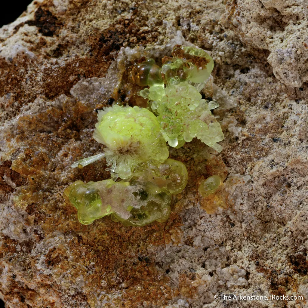 Hyalite Opal (fluorescent) - image 5
