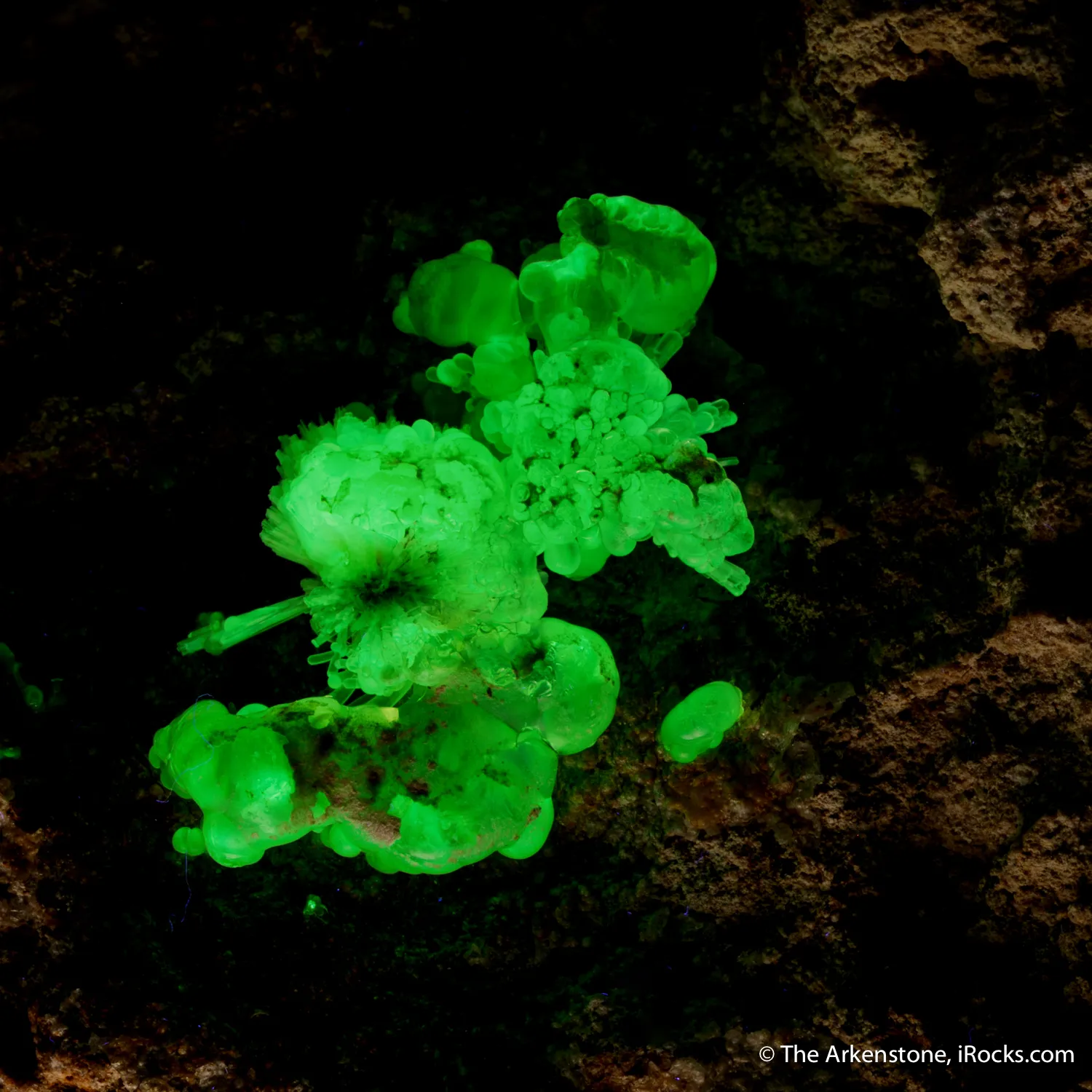 Hyalite Opal (fluorescent) - image 1