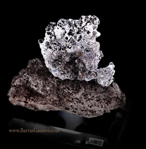 Hyalite variety Opal (An) image