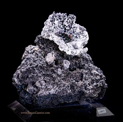 Hyalite variety Opal (An) image