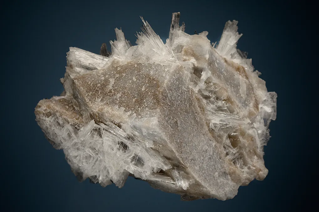 Hydroboracite with Gypsum - image 3