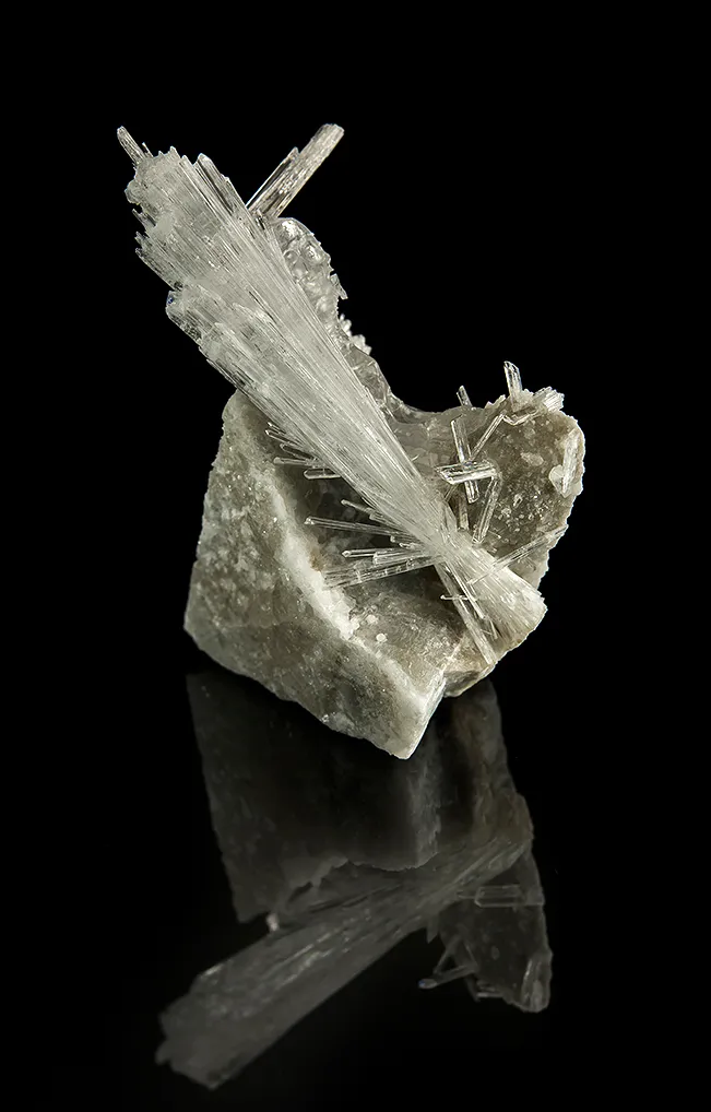 Hydroboracite with Gypsum image