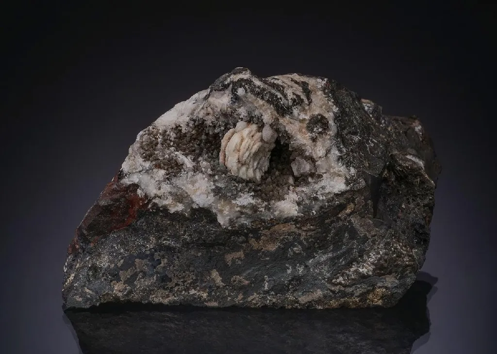 Hydrocerussite image