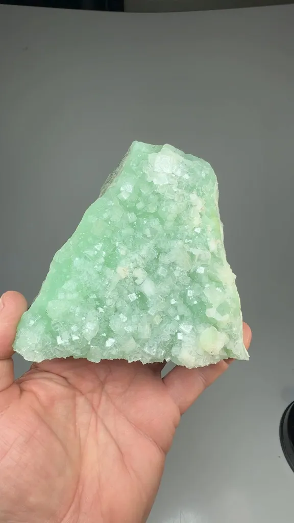 Hydroxyapophyllite-K with Prehnite - image 2