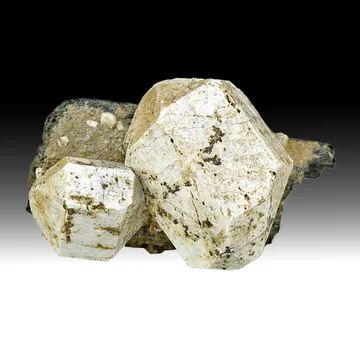 Hydroxylapatite with Hornblende
