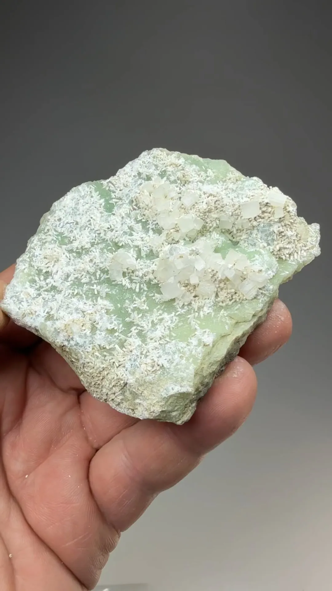 Hydroxylapophyllite-K with Laumontite, Prehnite - image 2