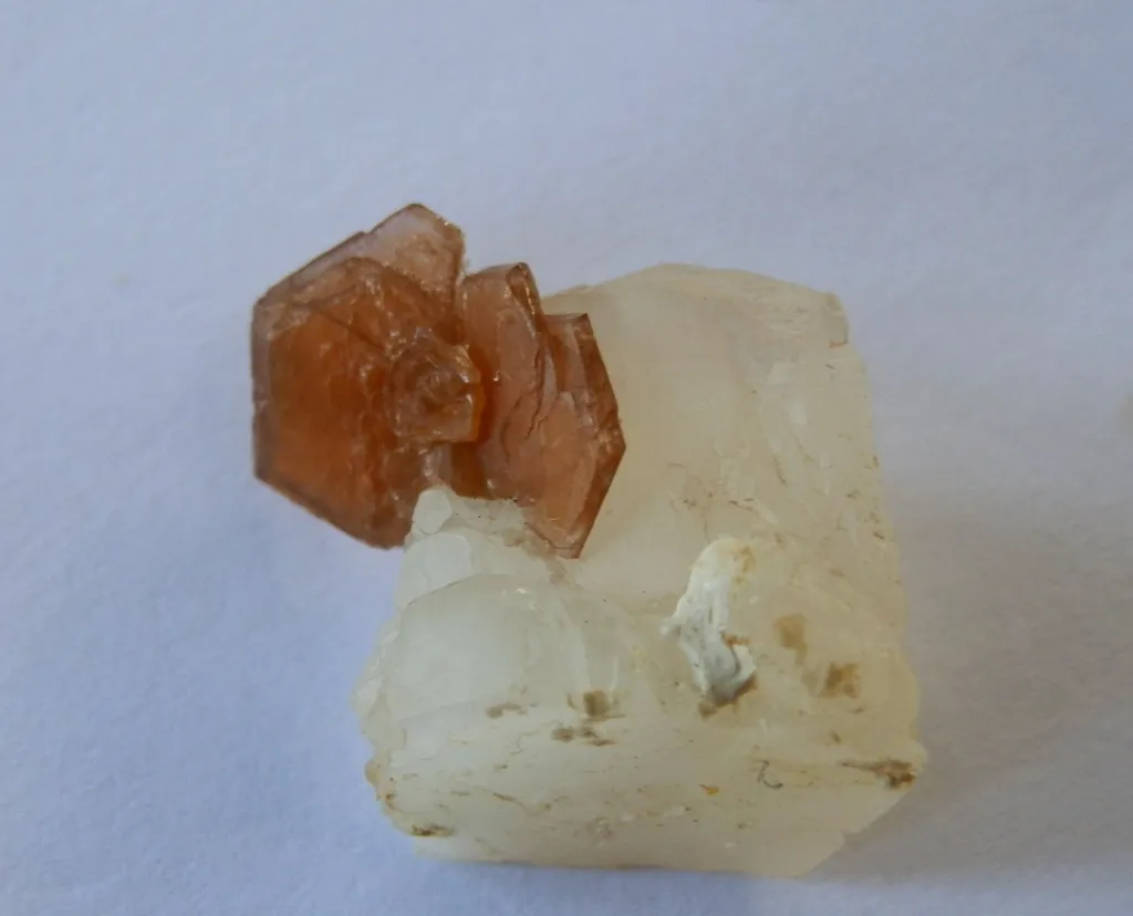 Hydroxylbastnäsite (Ce) / Calcite, Trimouns, Luzenac, Ariège, France image
