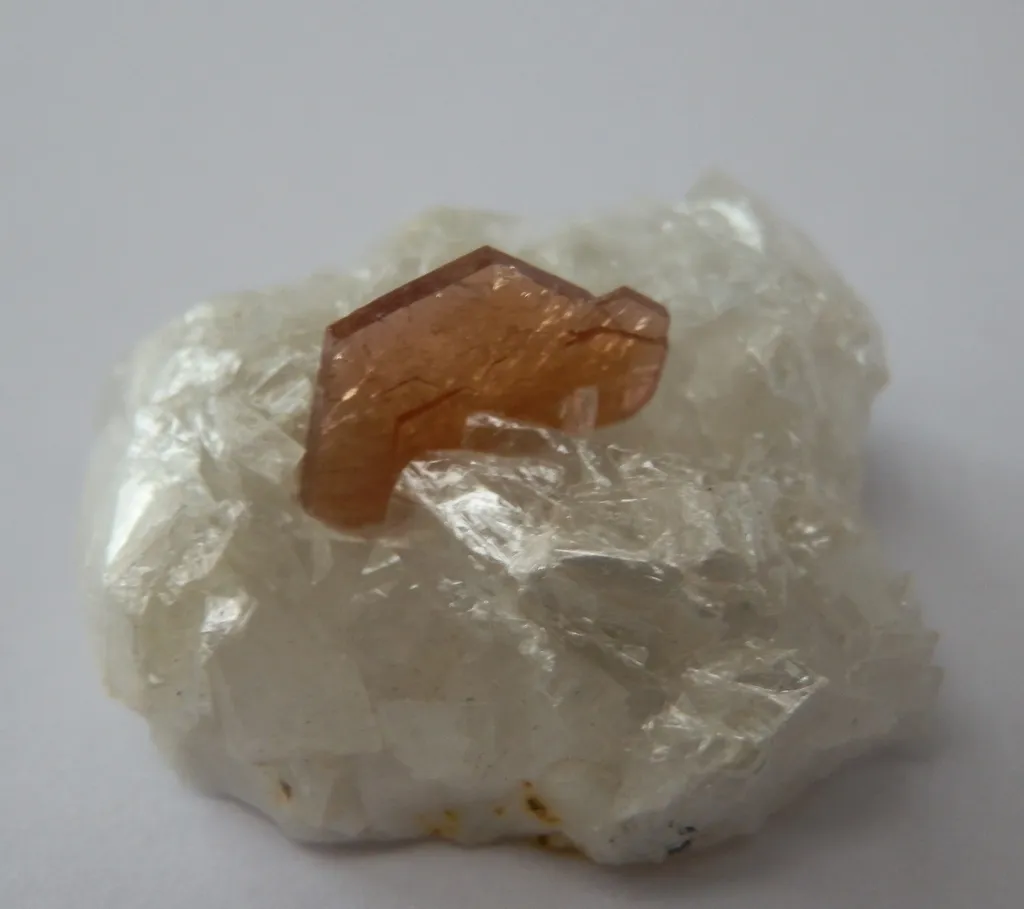 Hydroxylbastnäsite (Ce) / Talc, Trimouns, Luzenac, Ariège, France image