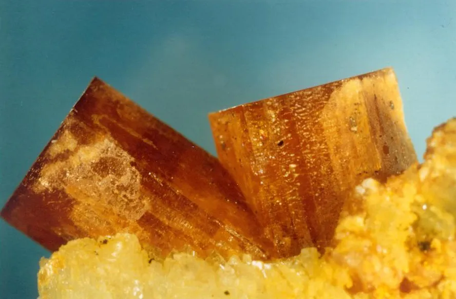 Hydroxylbastnäsite (Ce) - Trapu, Trimouns, Luzenac, Ariège, France image