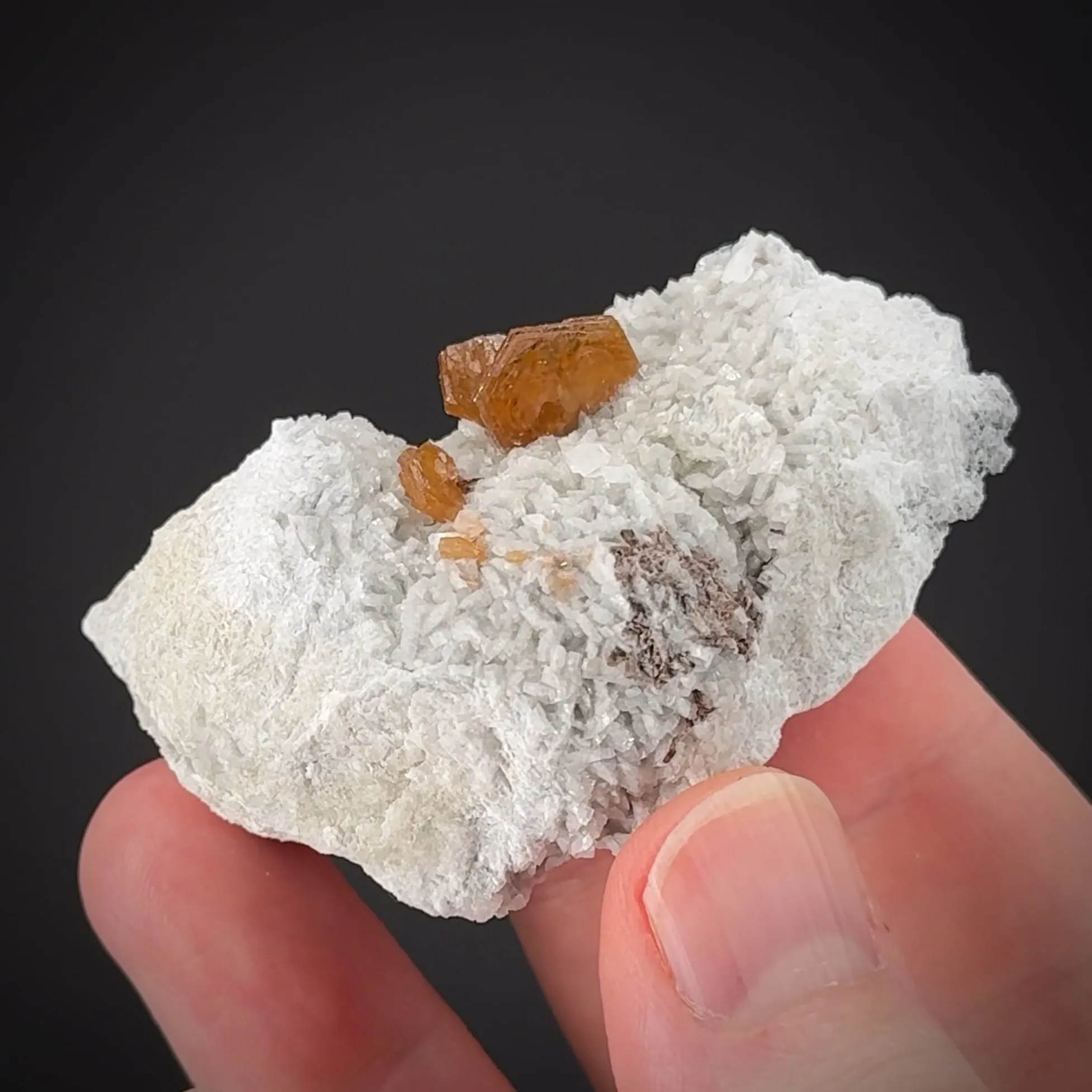 Hydroxylbastnäsite-(Ce) with Dolomite and Allanite-(Ce) - image 2