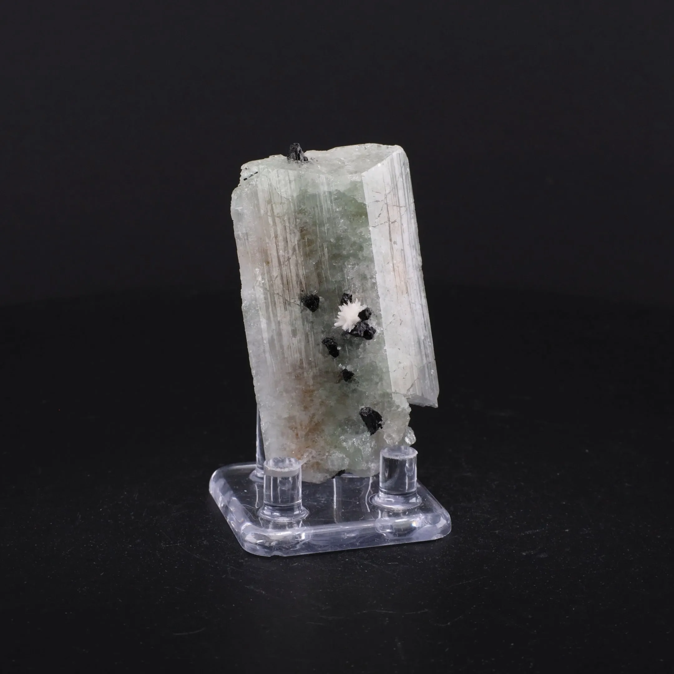 Hydroxylherderite, Schorl - image 2