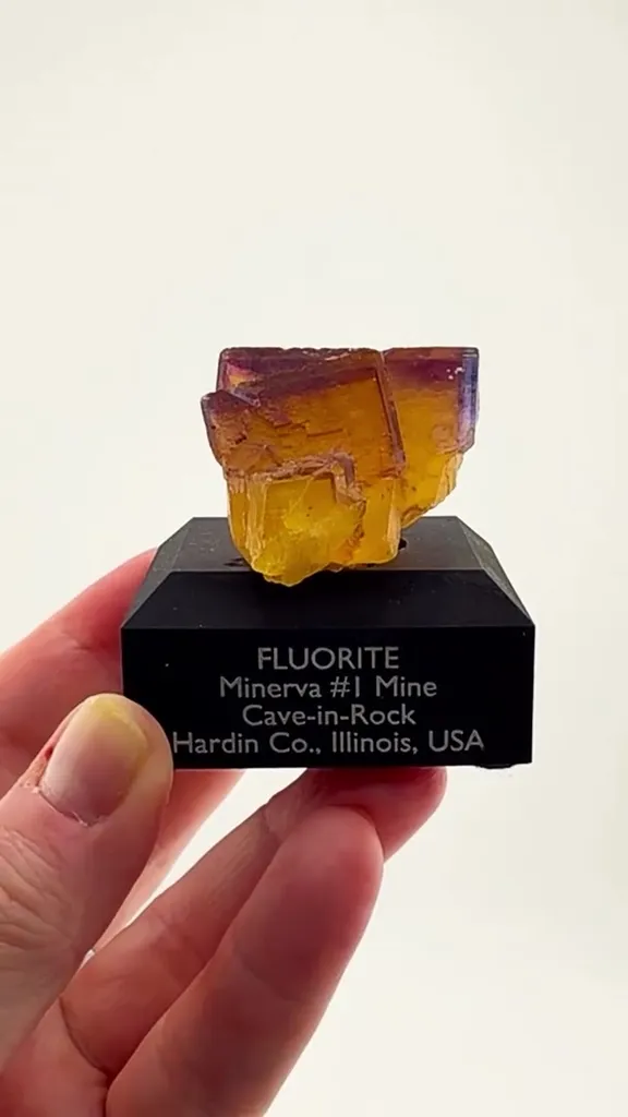 ILLINOIS Fluorite AT ITS FINEST image