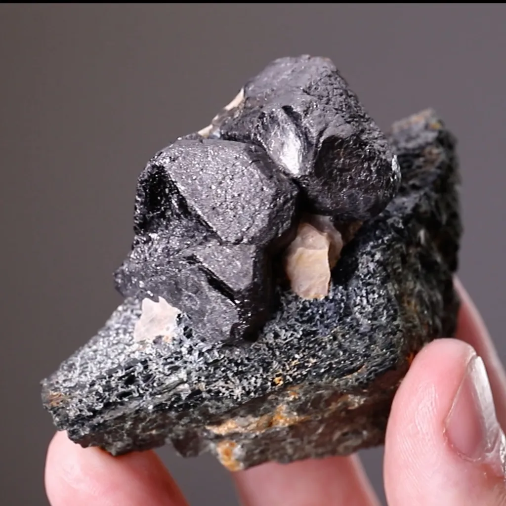 Ilmenite - image 2