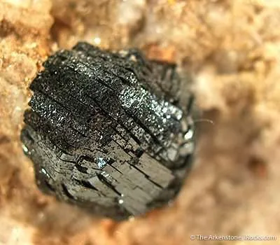 Ilmenite - image 2
