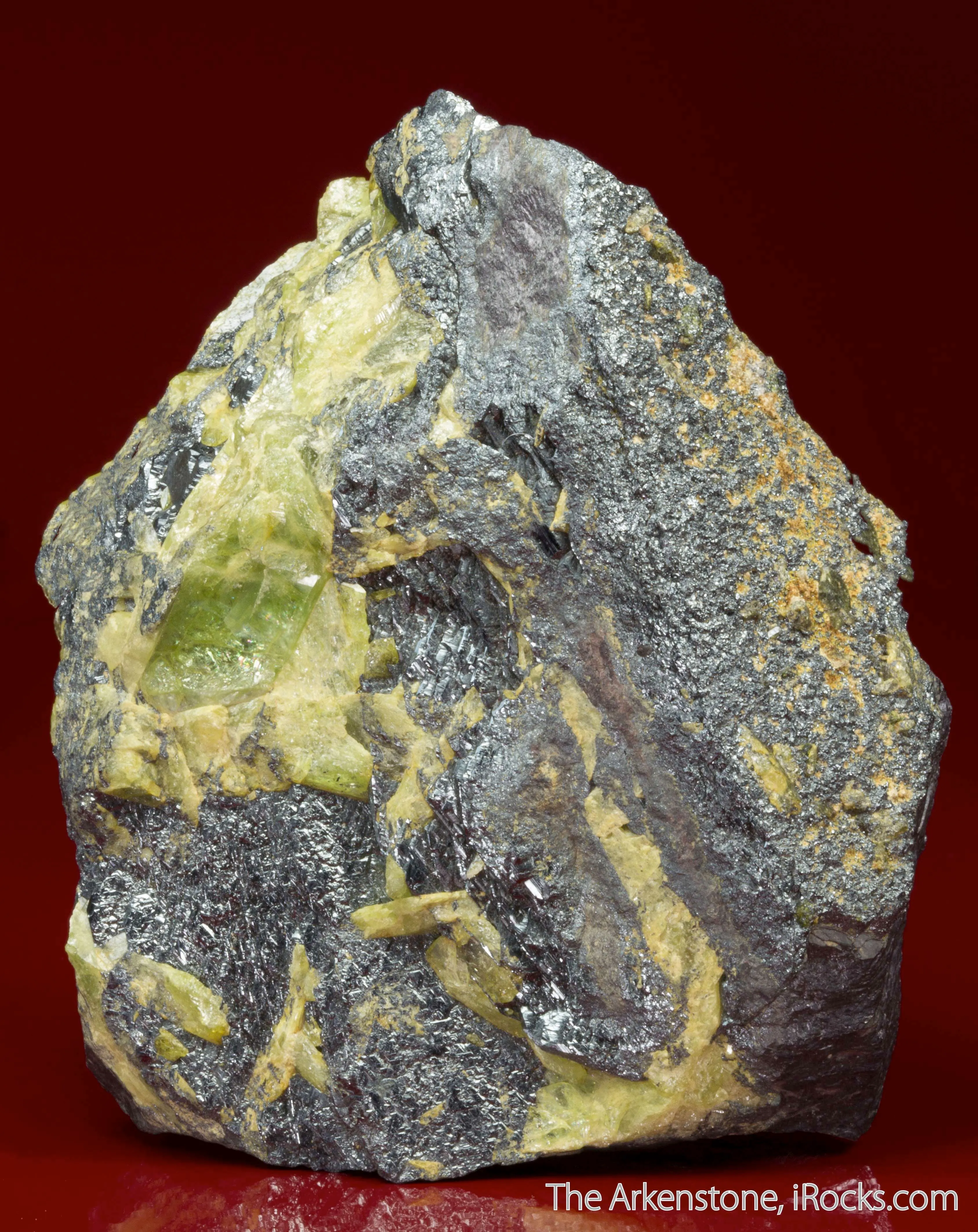 Ilmenite with Titanite - image 1