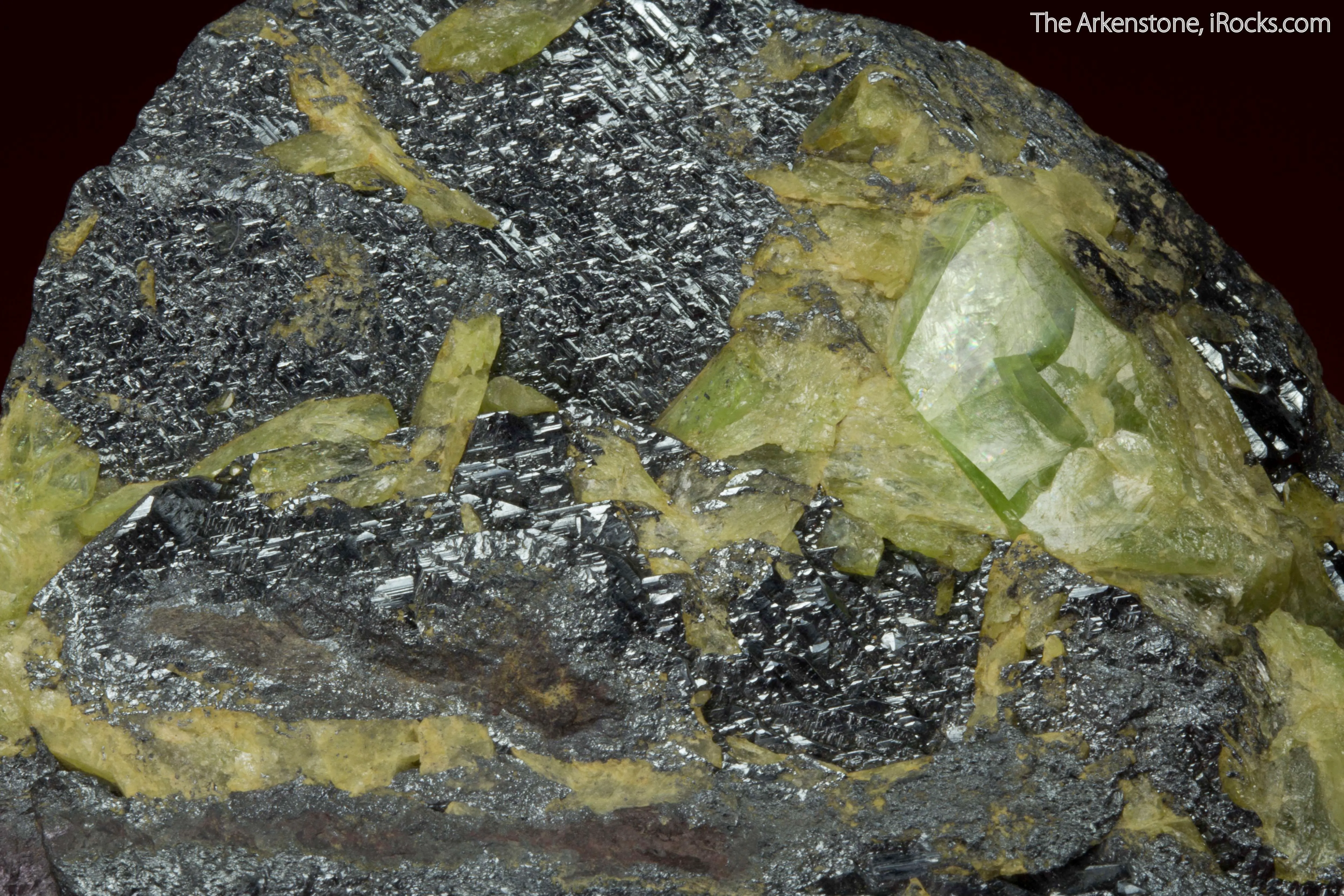 Ilmenite with Titanite - image 4