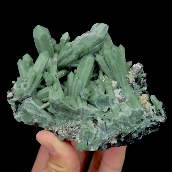Ilvaite image