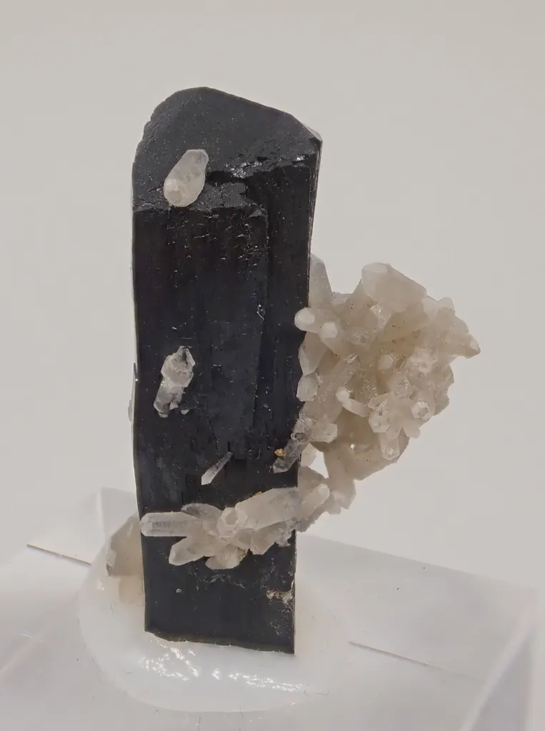 Ilvaite - image 4