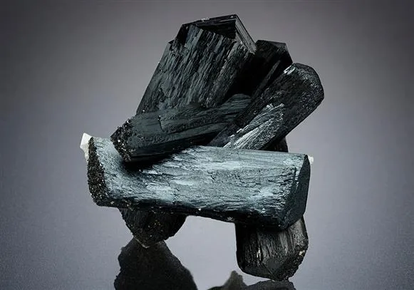 Ilvaite image