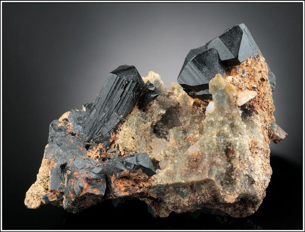 Ilvaite image