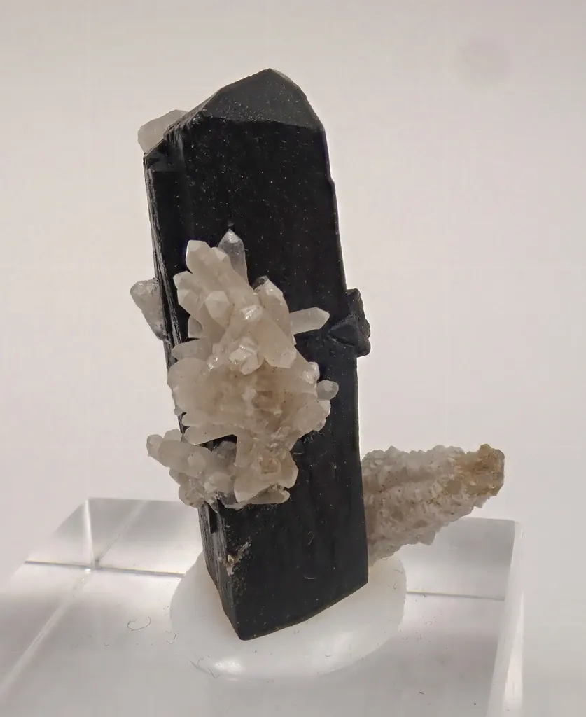 Ilvaite - image 2