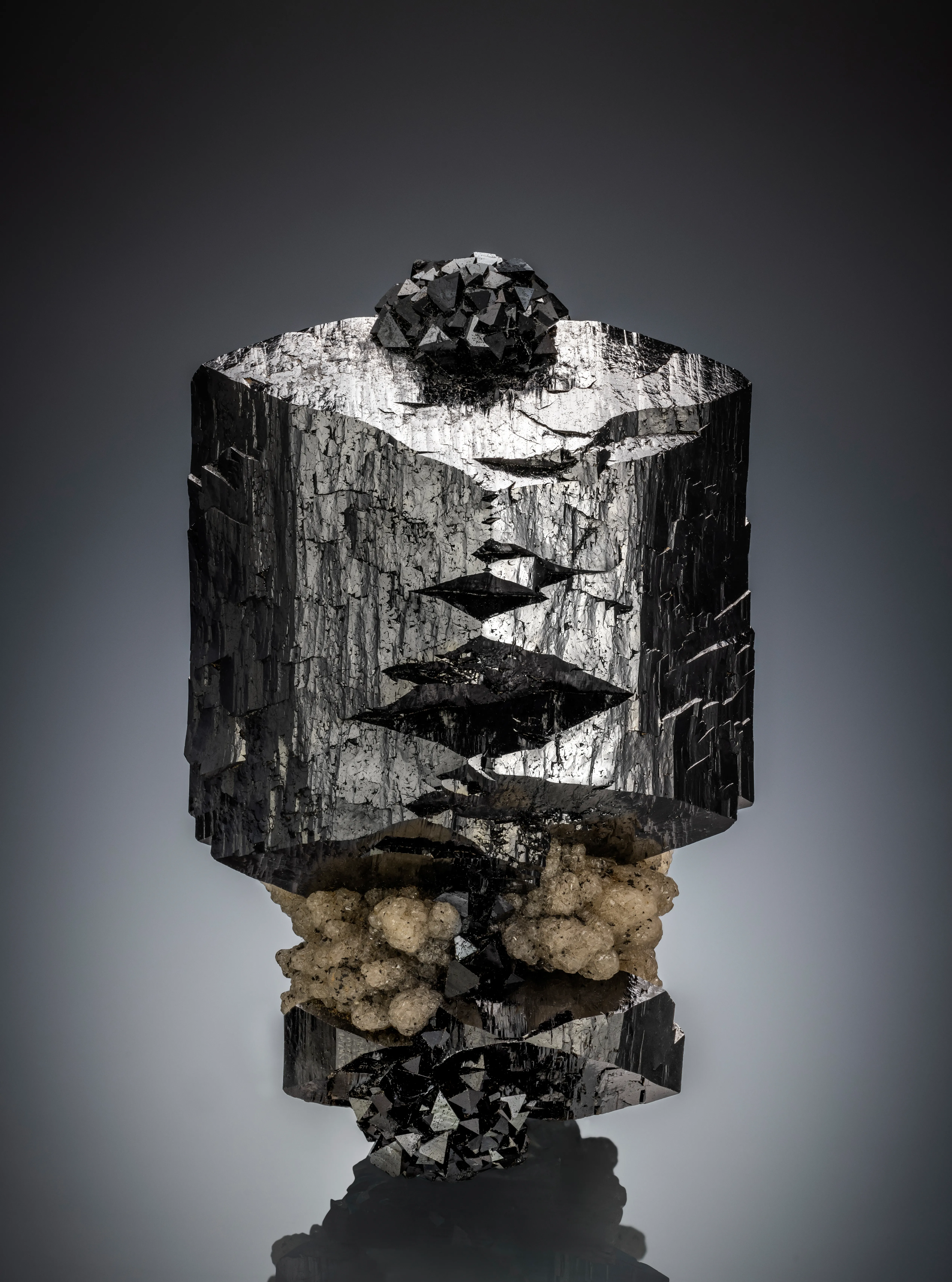 Ilvaite from Dal’negorsk - image 1