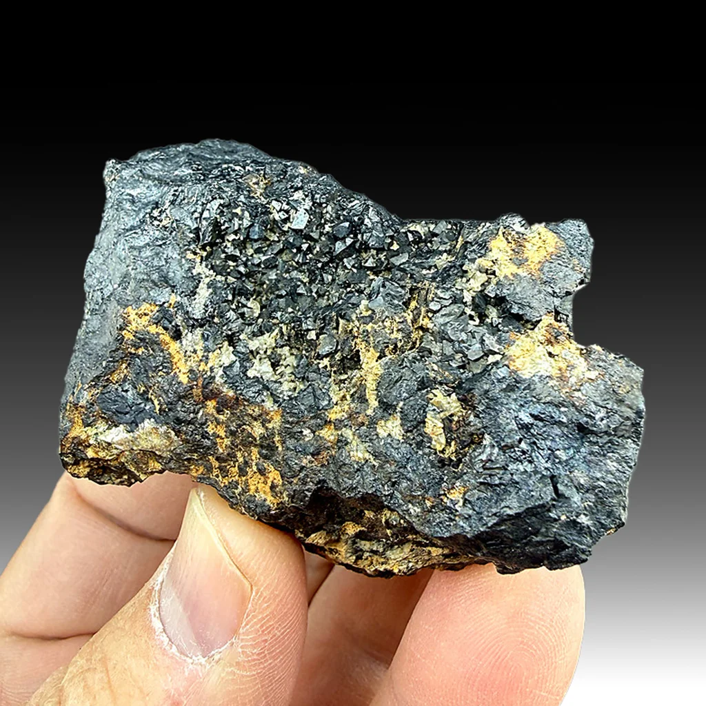 Ilvaite