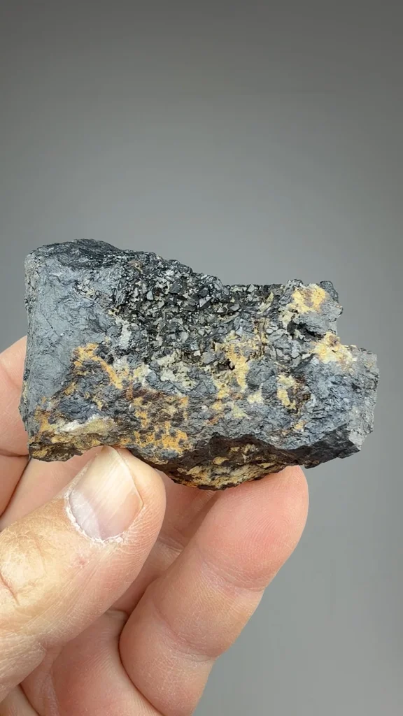 Ilvaite