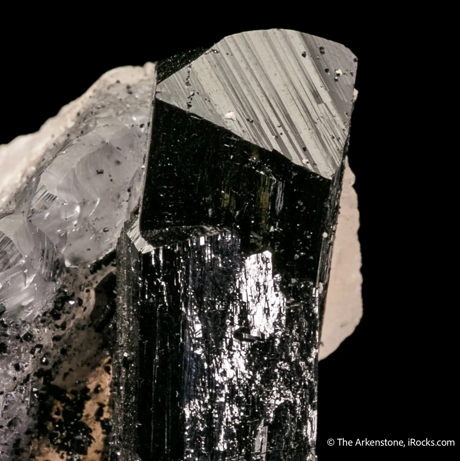 Ilvaite on Calcite - image 6