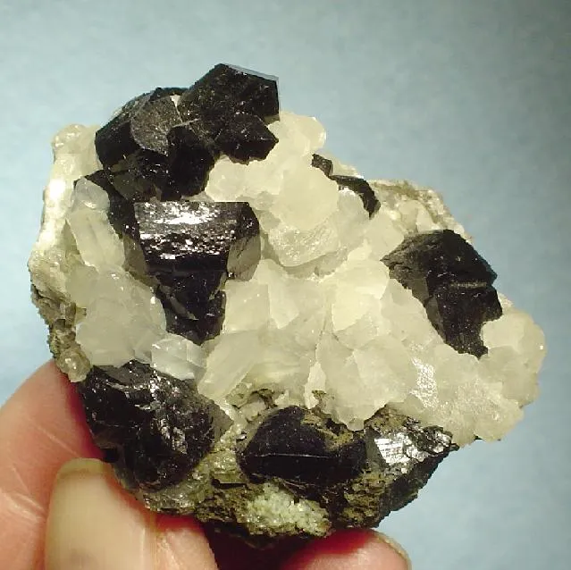 Ilvaite, Quartz image