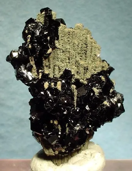 Ilvaite, Siderite, Aragonite image