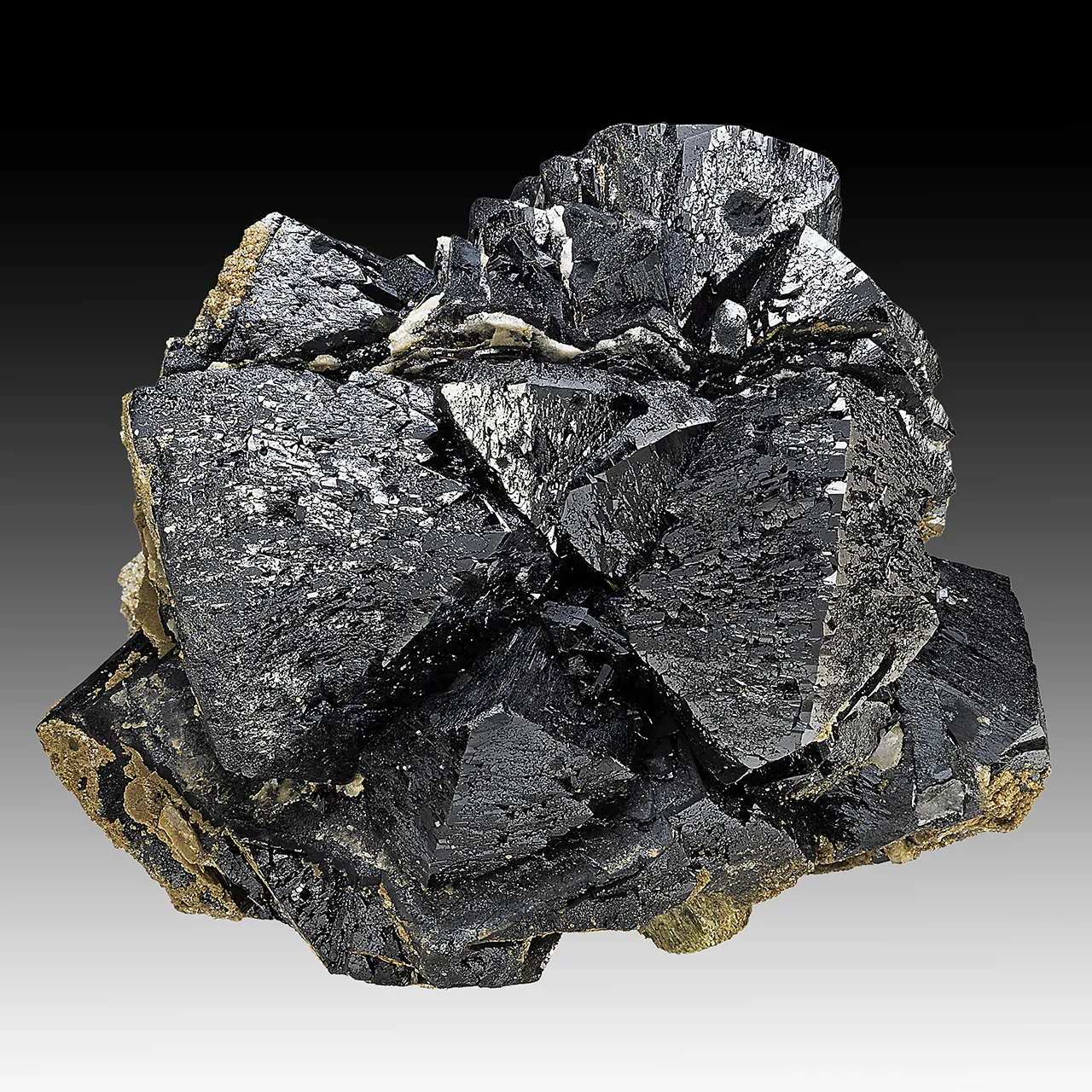 Ilvaite with Fluorite, Quartz - image 1