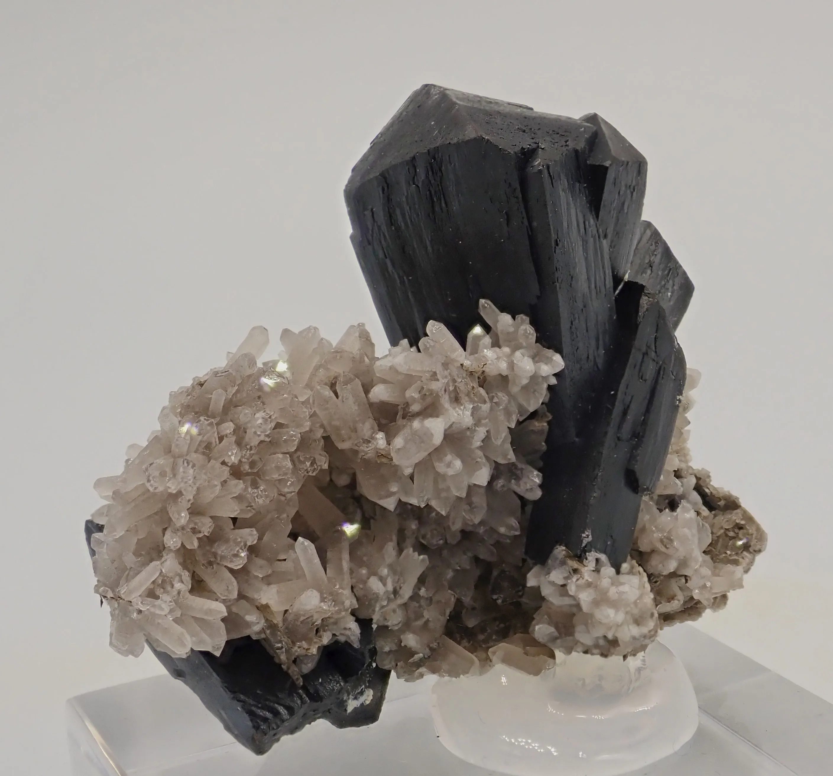 Ilvaite with Quartz - image 2