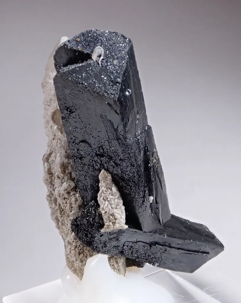Ilvaite with Quartz - image 4