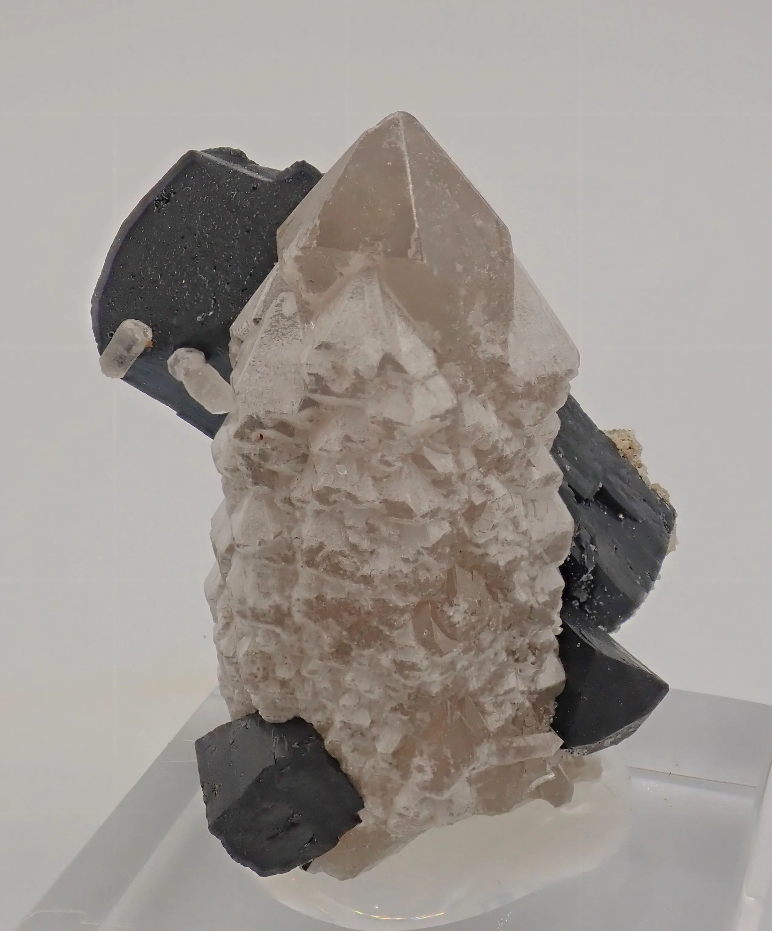 Ilvaite with Quartz - image 4
