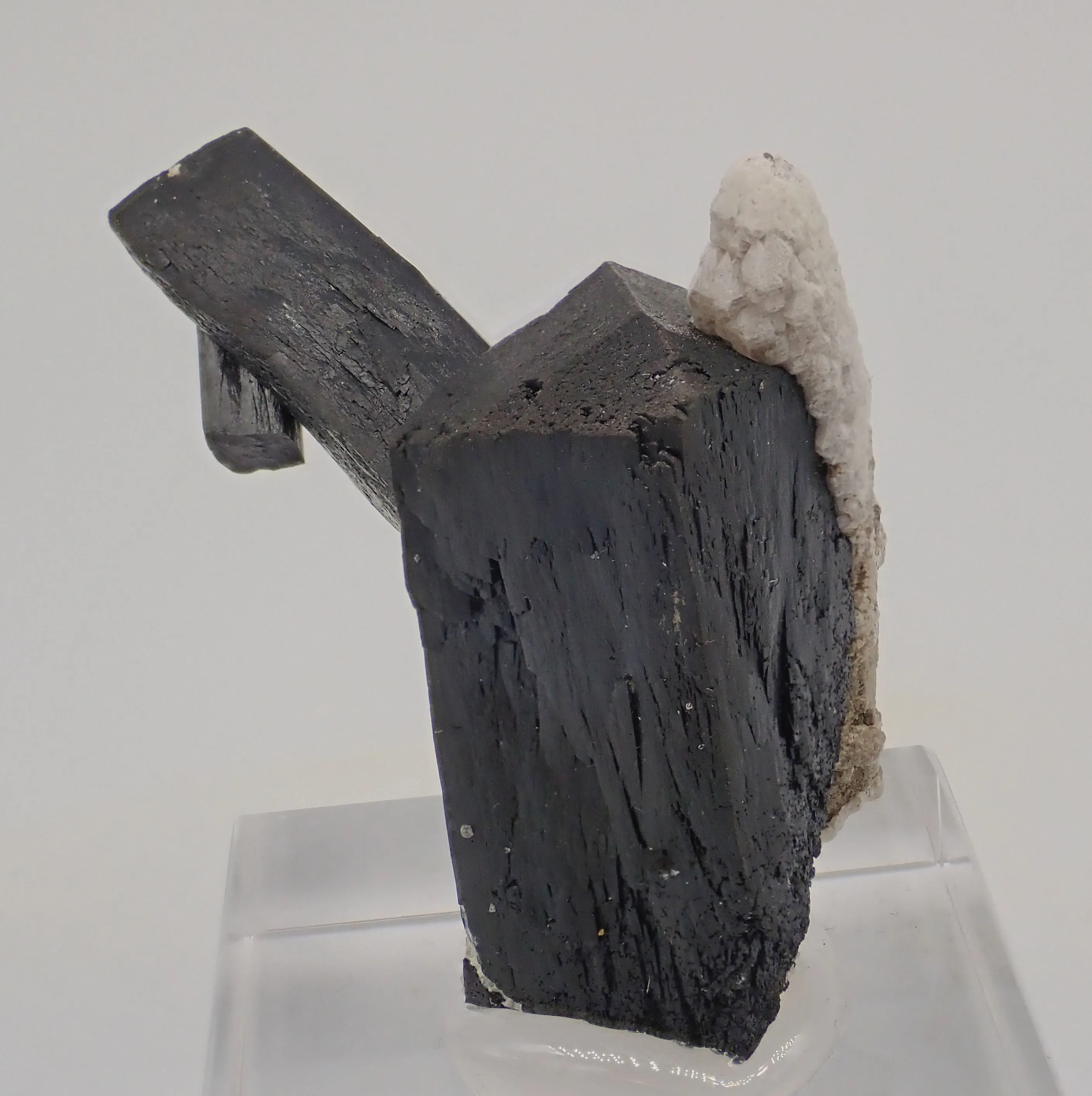 Ilvaite with Quartz - image 2