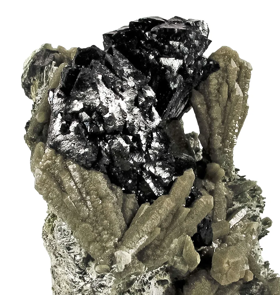 Ilvaite With Quartz Included By Hedenbergite - image 2