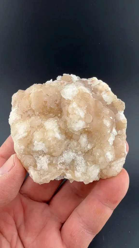Imayoshiite with Datolite - image 2