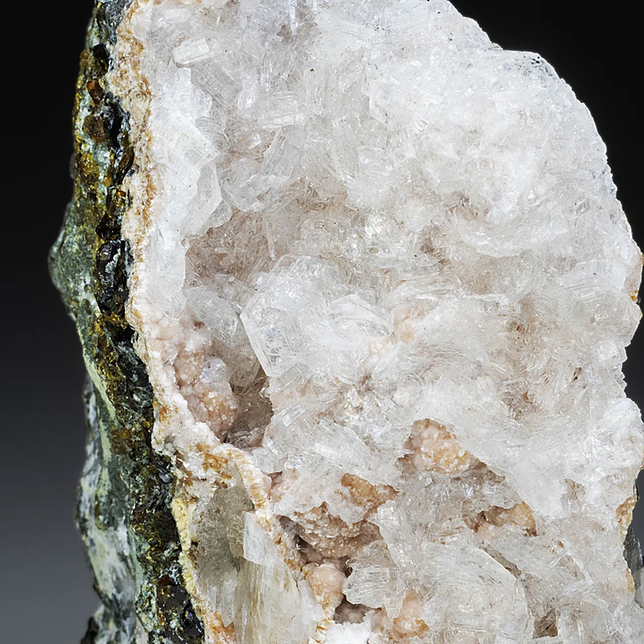 Imayoshiite with Shinichengite, Bultfonteinite, Datolite, Andradite - image 1