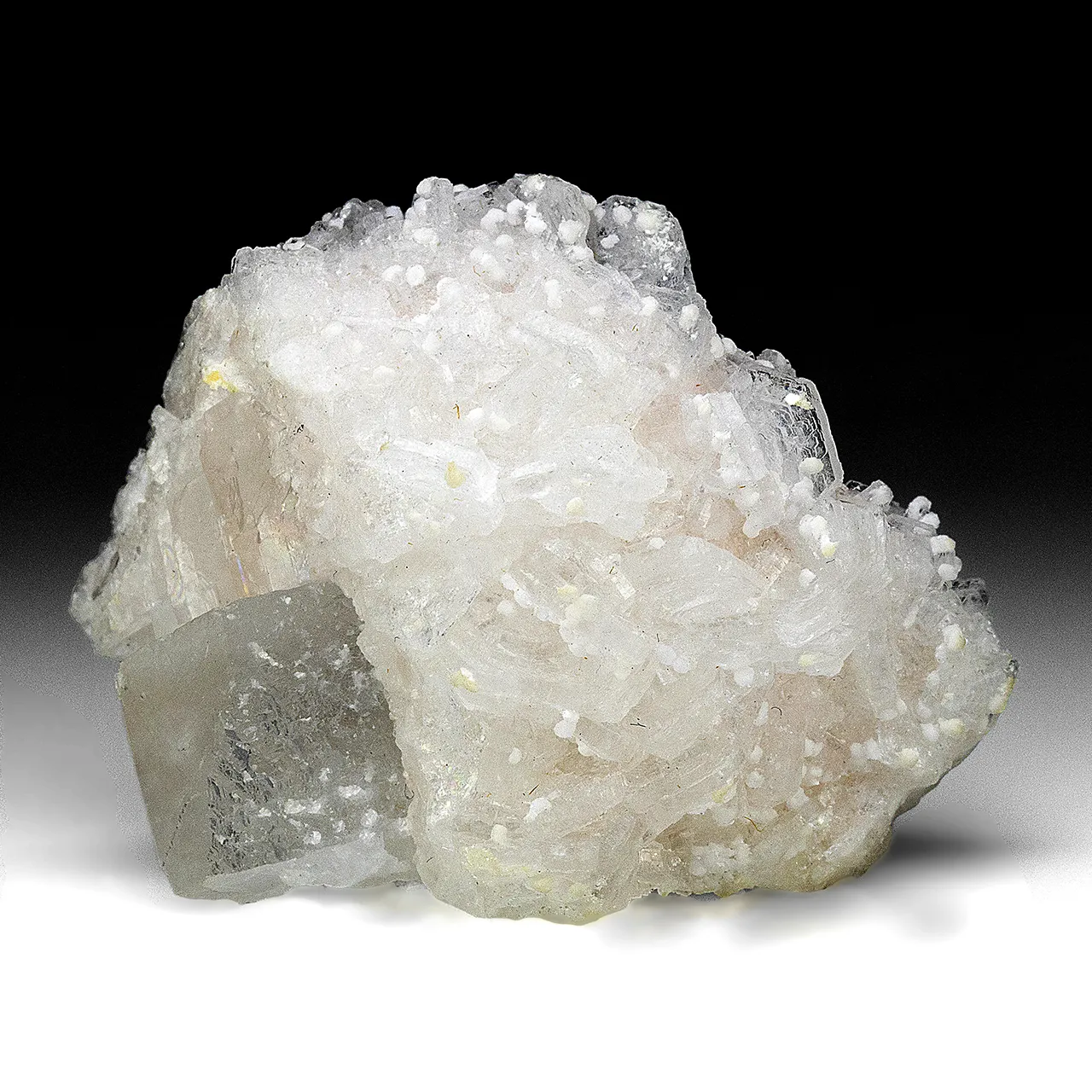 Imayoshiite with Shinichengite, Calcite - image 1