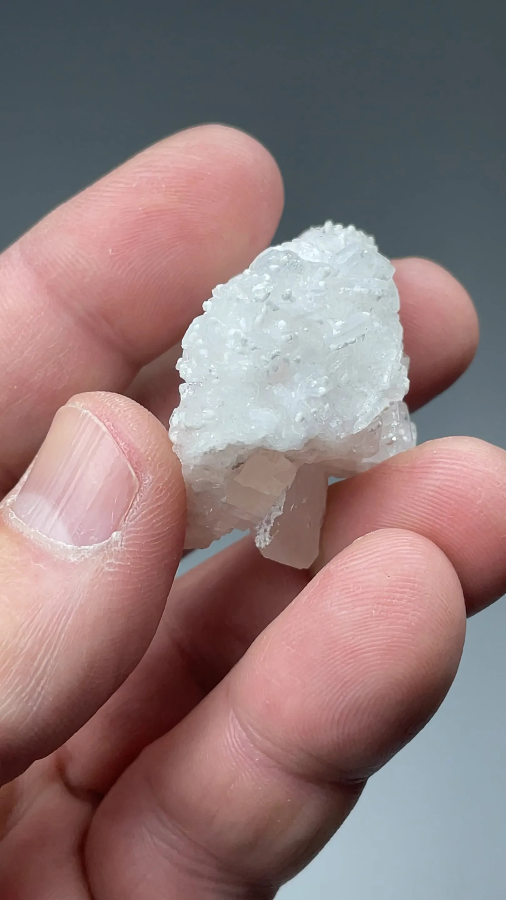 Imayoshiite with Shinichengite, Calcite - image 2