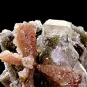 Inesite and Fluorapophyllite-(K), on Hubeite - image 4
