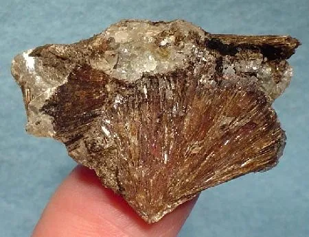 Inesite, Apophyllite image