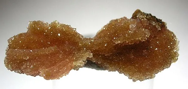 Inesite, Apophyllite, Hubeite image