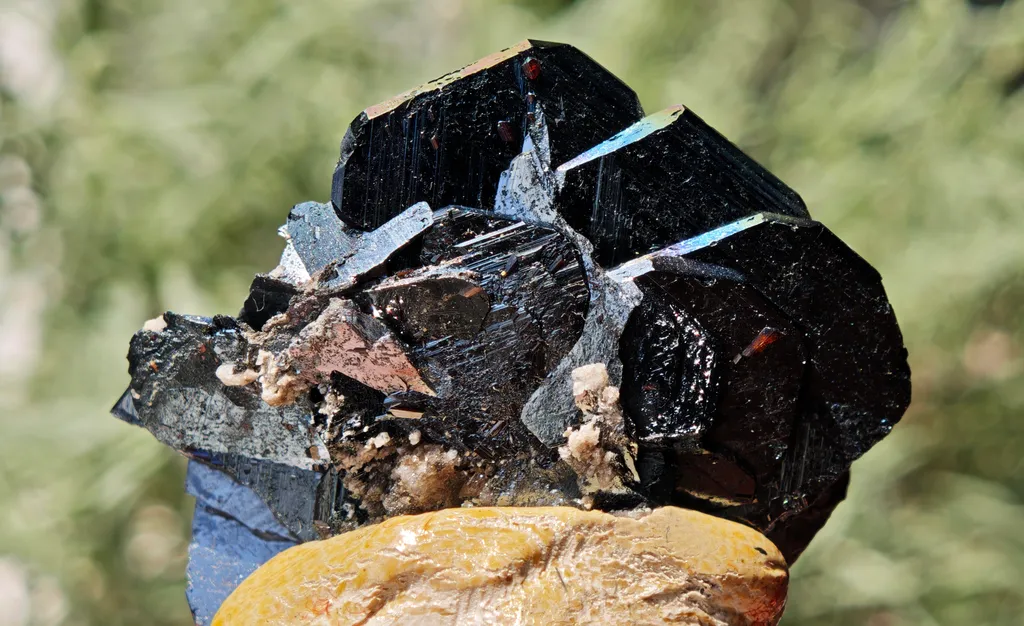 Intensely iridescent Hematite and Rutile from Cavradi Gorge, Sedrun, Switzerland - image 4