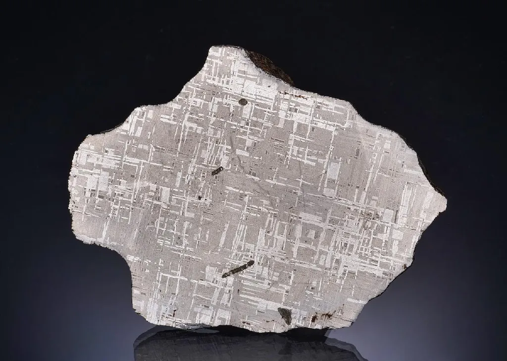 Iron METEORITE - polished Octahedrite Ni-Fe Meteorite